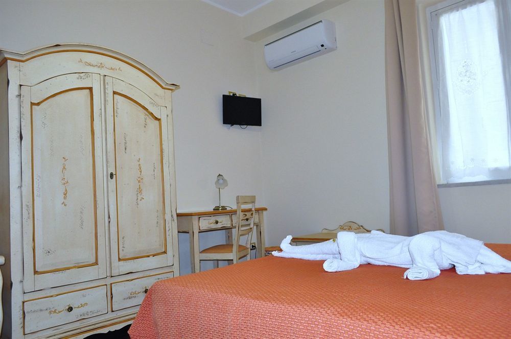 Stupor Mundi Bed&Breakfast Palermo Exterior foto